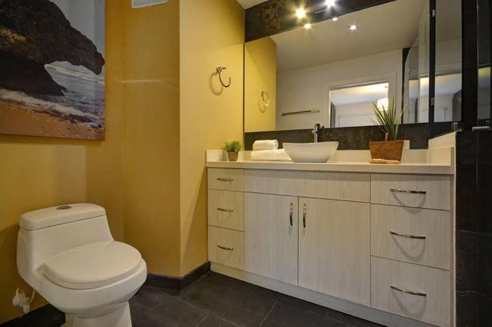 Oasis Suites Medellín Esterno foto