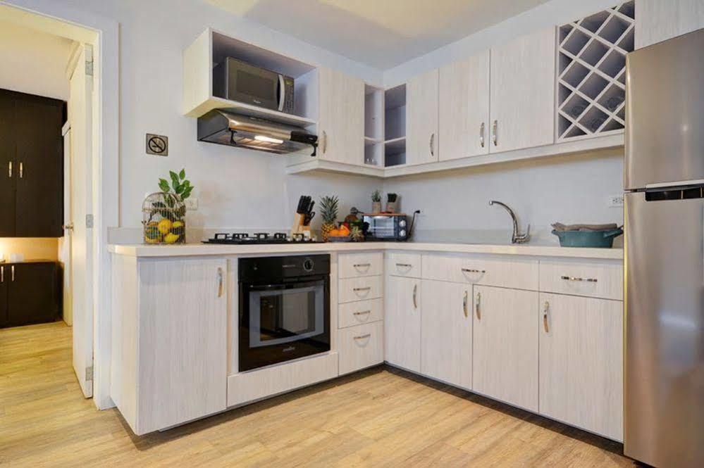 Oasis Suites Medellín Esterno foto